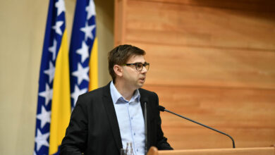 Photo of Faruk Hadžić: Lažni ekonomski napredak